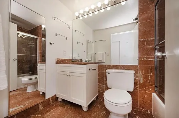 Rented by Compass | media 30