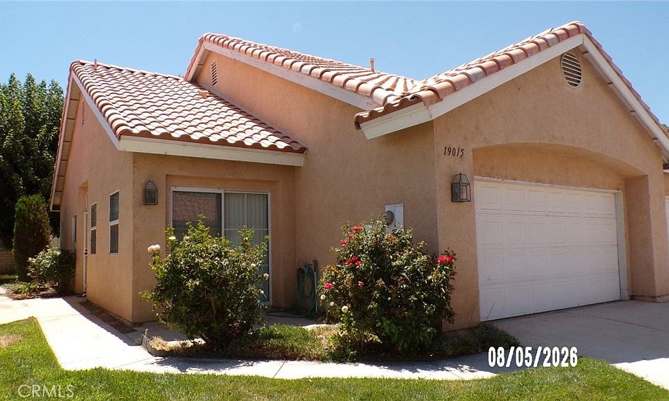 1st image of 19015 Primrose Ln