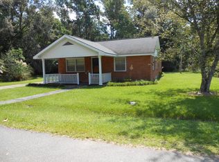 1302 Proctor St, Picayune, MS 39466