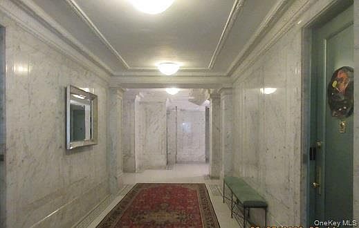 Building Photo 3