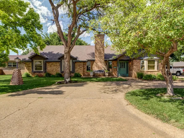 902 Jefferson St, Plainview, TX 79072