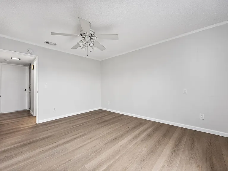 3501 Bernard St #1C — Photo 23