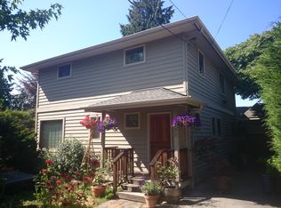 5032 SW Grayson St, Seattle, WA 98116