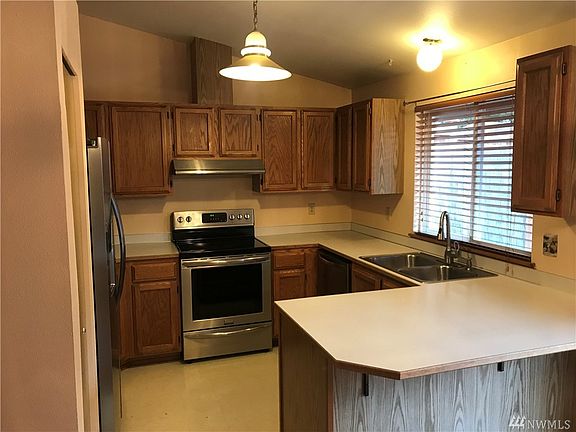 4th image of 1519 128th Dr NE #3A
