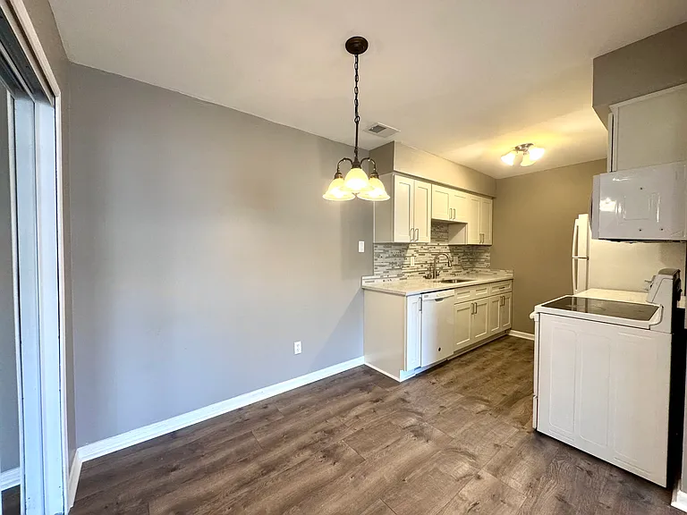 16150 Clarkson Dr #13 — Photo 9