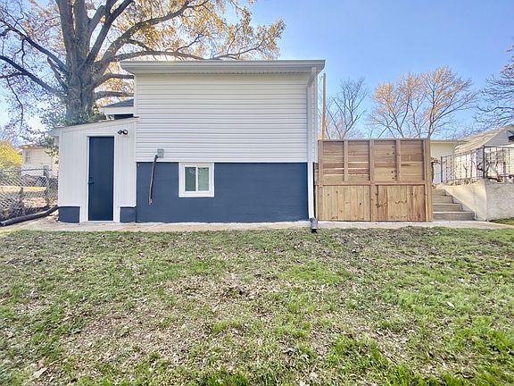 4th image of 7207 Harney Ave