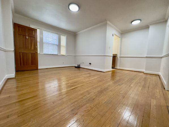 907 Church St APT 1