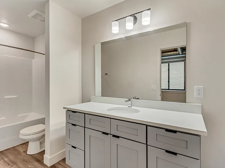 606 W North Temple St #105 — Photo 17