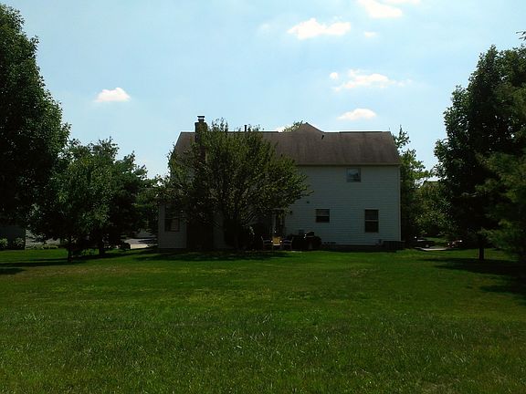3rd image of 2449 Parklawn Dr