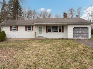 188 Tumblebrook Rd, Meriden, CT 06450