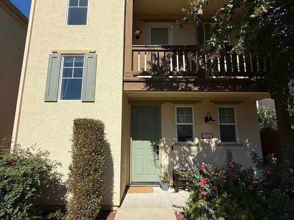 5004 Ocean Ln, Elk Grove, CA 95757