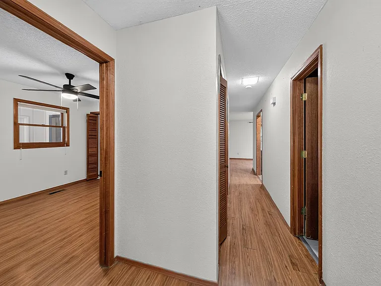 3 Joanie Ln — Photo 14