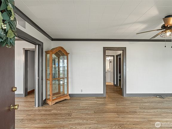 2nd image of 513 E Street