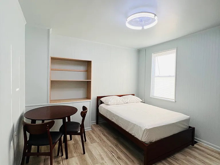101 E Main St #1A — Photo 10