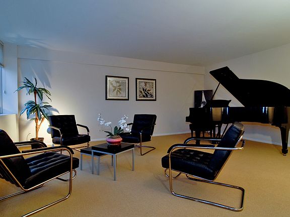5th image of 165 N Kenilworth Ave APT 3A