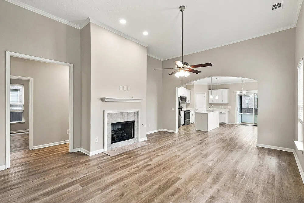 3 bed, 2.0 bath, 1596 sqft, $2,250 — Photo 4