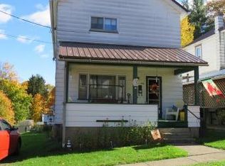 516 Jones St, Titusville, PA 16354