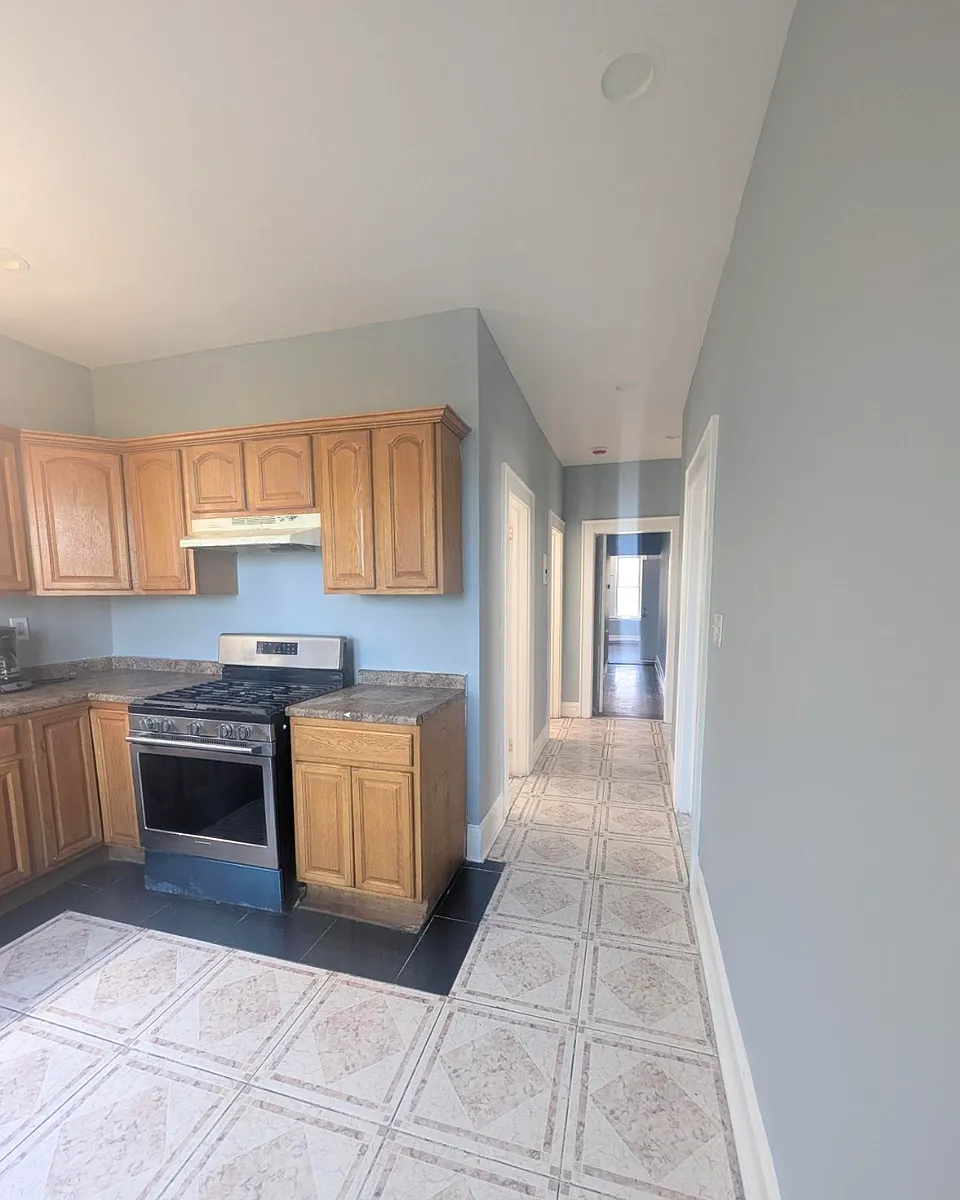 Building Photo - 168 Schuyler Ave #2
