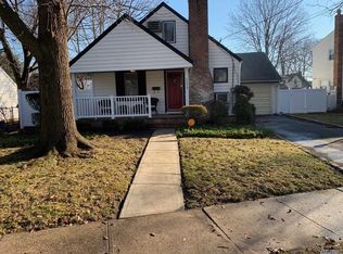1359 Exeter St, Baldwin, NY 11510