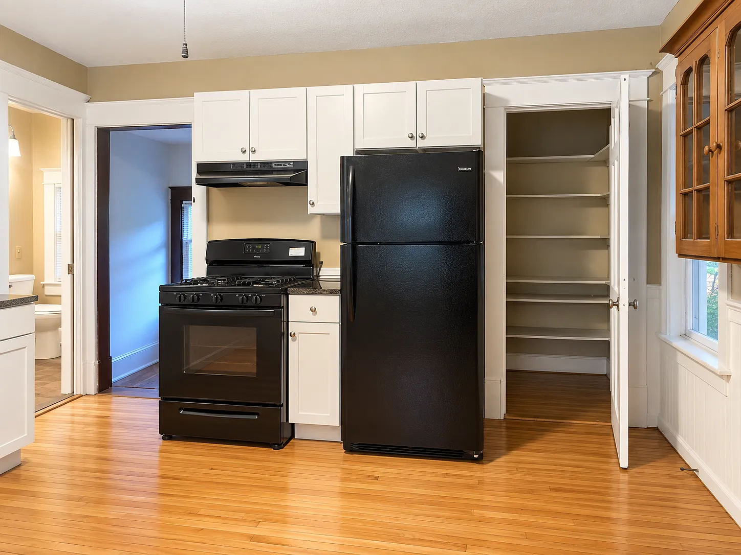 2 bed, $1,475 — Photo 2