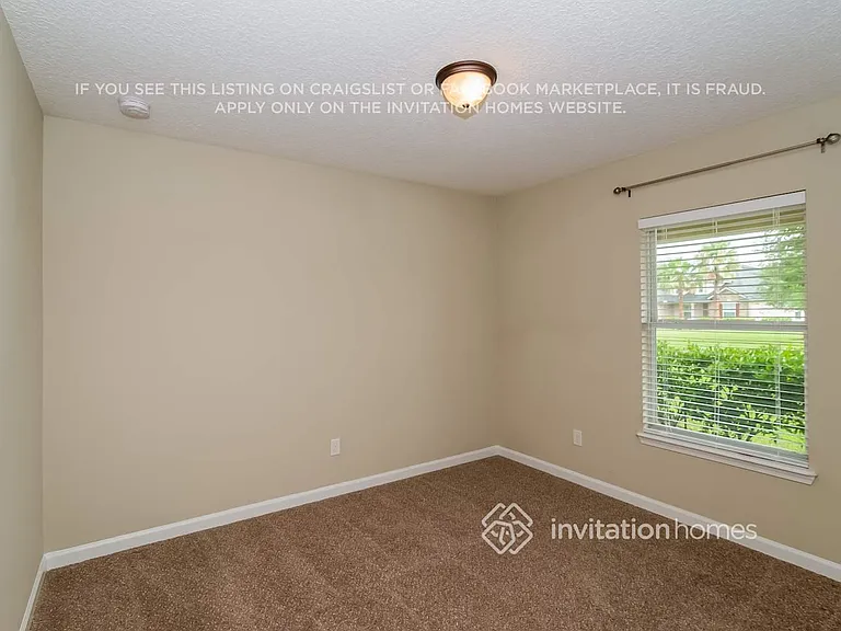 345 N Bellagio Dr — Photo 12