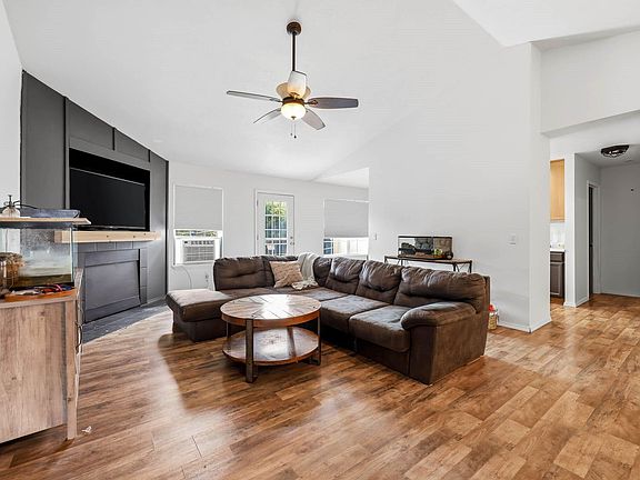 2nd image of 5414 W Lombard Street