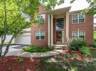 321 Hampton Ct, Lake Villa, IL 60046