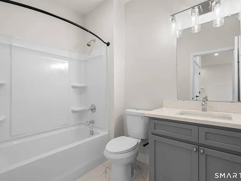 113 Canal St W #301 — Photo 28