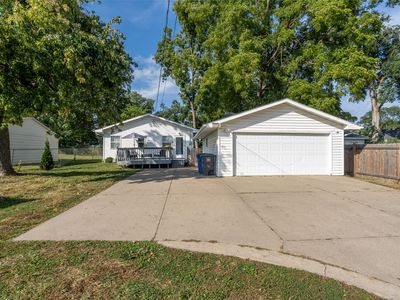 5115 Douglas Ave, Des Moines, IA, 50310