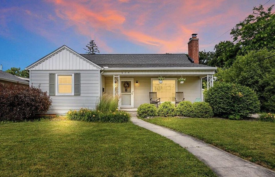 1st image of 674 Grace AVENUE