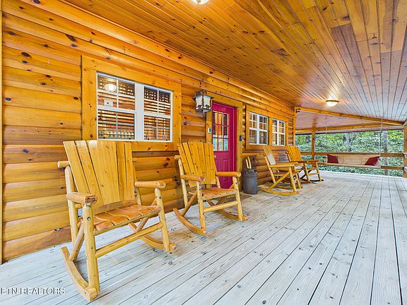 45th image of 113 Rivendell Ln