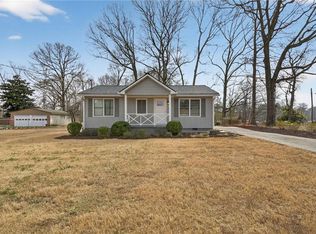 190 Chestnut St NE, Fairburn, GA 30213