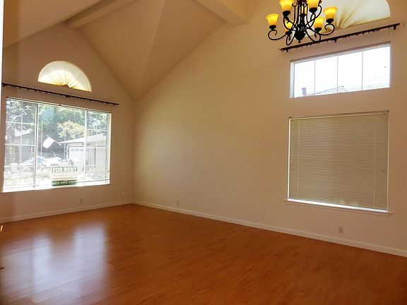 Formal Dining to Living