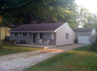 909 Green Ave, Normal, IL 61761