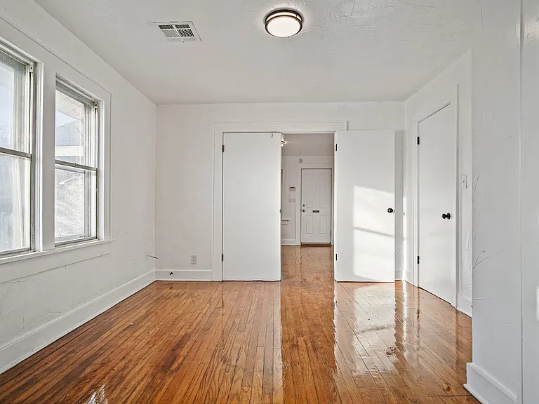 1524 NE 8th St — Photo 23