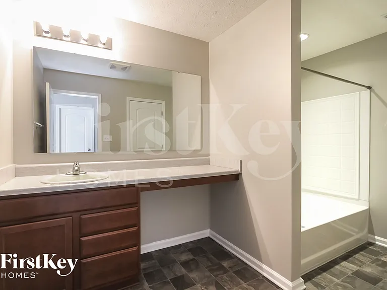 403 Tracewood Bnd — Photo 10