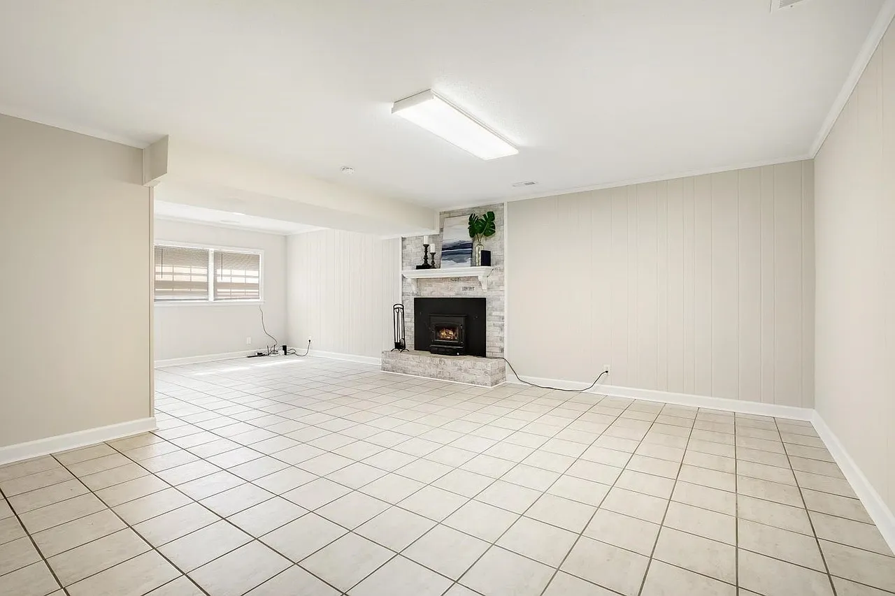 Sandlewood - Downstairs unit — Photo 4
