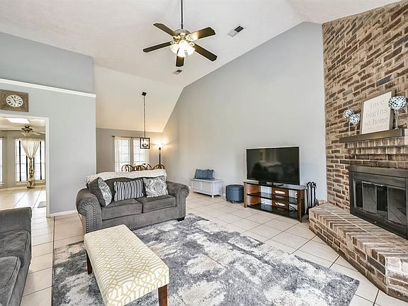 4th image of 2909 Tower Bridge Ct
