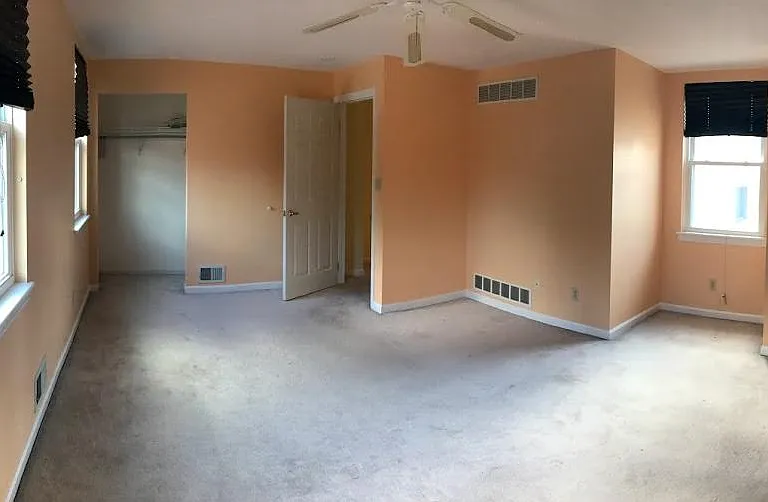 Bedroom 1 (Panorama photo)