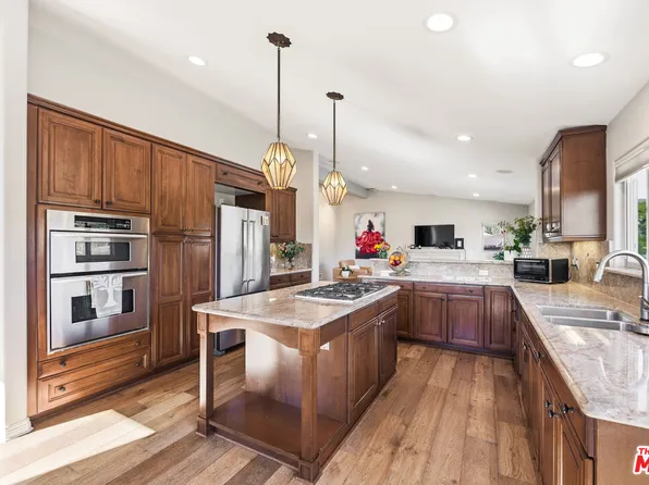 28935 W Beach Ln, Malibu, CA 90265