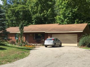93 Flat River Dr NE, Lowell, MI 49331
