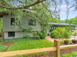 100 Laurel Cir, Charlottesville, VA 22903