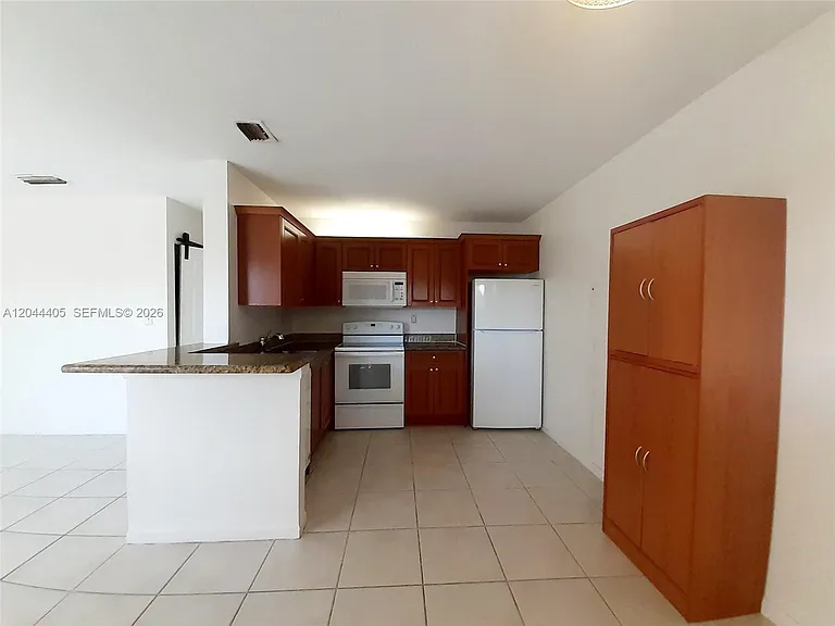 11447 NW 42nd St #11447 — Photo 3
