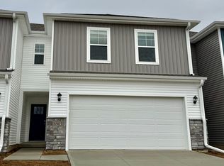 8903 N 167th St, Bennington, NE 68007
