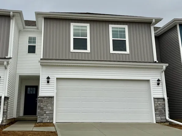 8903 N 167th St, Bennington, NE 68007