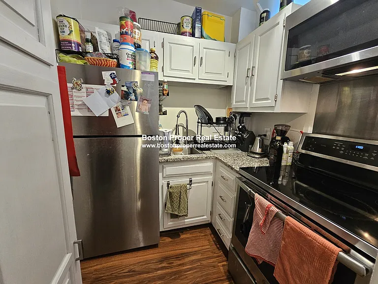 429 Marlborough St #4 — Photo 11