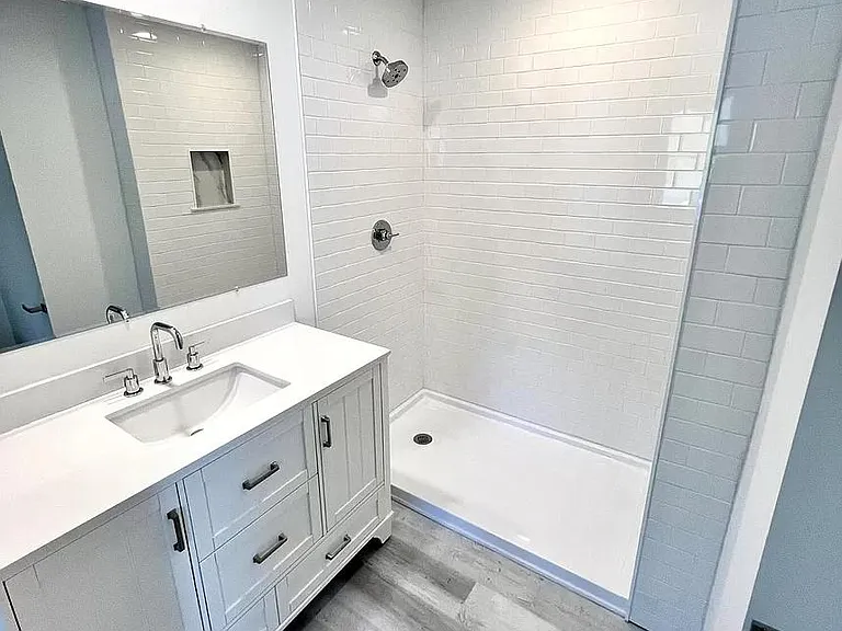 713 Cypress Dr — Photo 24