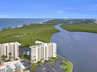 15 Bluebill Ave APT 206, Naples, FL 34108