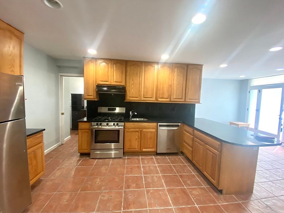 1st image of 23-11A Broadway #1DD
