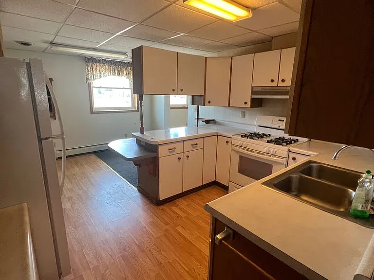 206 S Pacific St — Photo 14